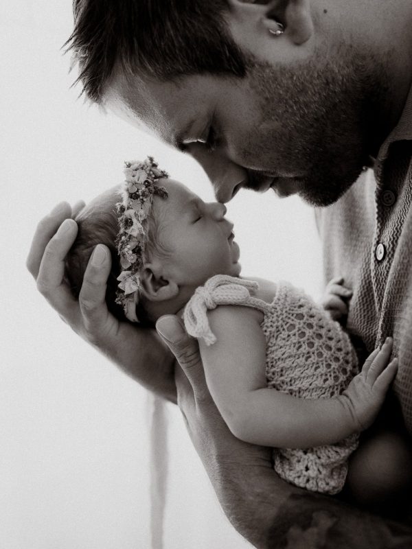 Babybauchshooting, Augsburg, Ulm, Schwangerschaftsfotos, Hebamme, Memmingen, Allgaeu, Unterallgaeu, Mindelheim, Krumbach, Babybauchbilder, Babybauch Fotoshooting, Schwangerschafts Fotoshooting, Maternity, Maternityshooting, Liebevolle Bilder, Schwangerschaftsbilder, Schwangerschaftskleid, Shooting Baby, Newbornshooting, Babybilder, Babyfotoshooting, Gutschein zur Geburt, Babygalerie, Schwangerschaft, schwanger, Boho Fotoshooting, Boho Babybauchbilder, Babybauchbilder mit Familie, Babybauchbilder mit Partner, Babybauchbilder mit Geschwistern, Babybauchkleid, Geschenkidee Babybauchsooting, Babyparty, Gutschein Fotoshooting, Gutschein Fotoshooting Bayern, Baby Bilder, natürliche Babybauchbilder, Weihnachtsgeschenk, exklusive Fotografie, Blumenkranz, Fotoshooting im Sonnenuntergang, Buchloe, Günzburg, Kaufbeuren, Familienshooting, Familienfotoshooting, Geschenk Babyparty, Geschenk Geburt, Geschenk Weihnachten, hochwertig, exklusiv, Boho Shooting, Thanhausen, Neugeborenenbilder, Neugeborenenfotoshooting, Newbornshooting, Newbornfotoshooting, Babyfotos, Babyfüßschen, Neugeborenenfotoshooting, Babyshooting, Babyfotoshooting, Babyfotografin, Newbornfotograf, babyfotograf, natürliche Neugeborenenbilder